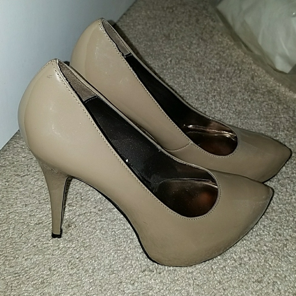 Carlos Santana Heels